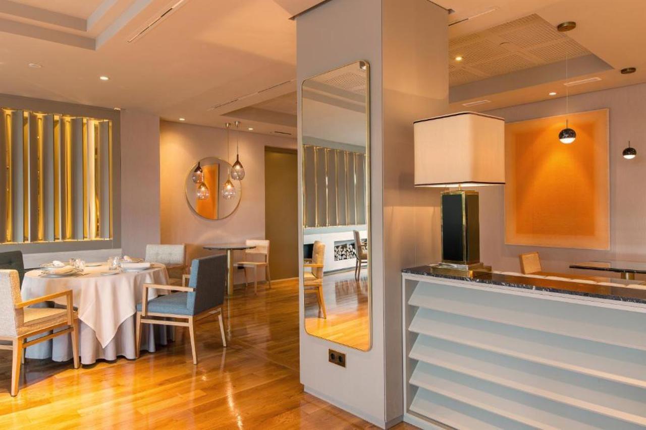 Hotel Miramar Barcelona Gl Ngoại thất bức ảnh Restaurant "La Table d'Or"