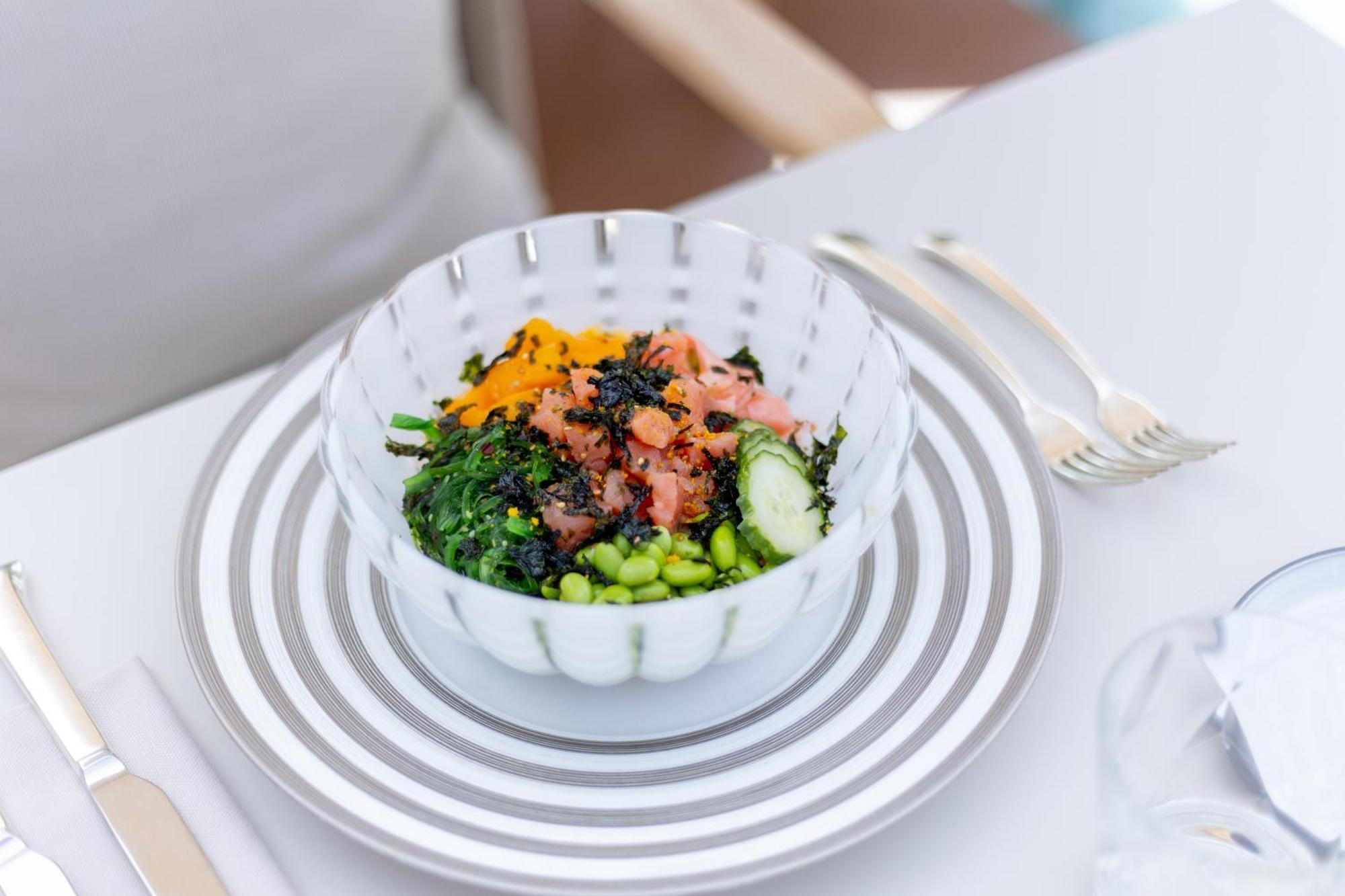 Hotel Miramar Barcelona Gl Ngoại thất bức ảnh A salad prepared by a private chef