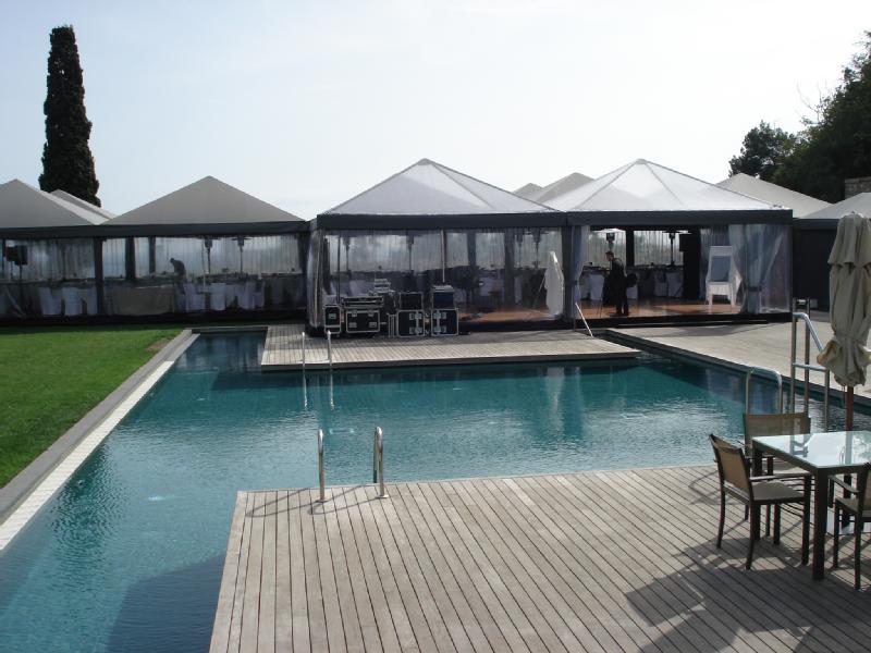 Hotel Miramar Barcelona Gl Ngoại thất bức ảnh The pool at the hotel
