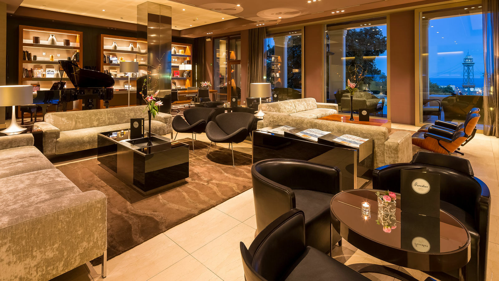 Hotel Miramar Barcelona Gl Ngoại thất bức ảnh The lounge at the airport